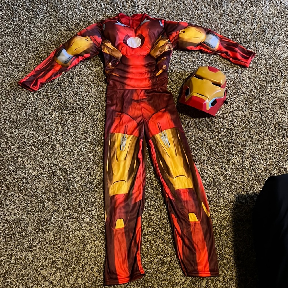 Boys size 7 iron man costume and mask